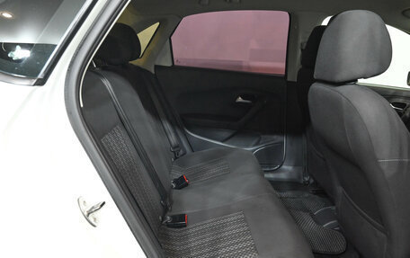 Volkswagen Polo VI (EU Market), 2015 год, 850 000 рублей, 11 фотография