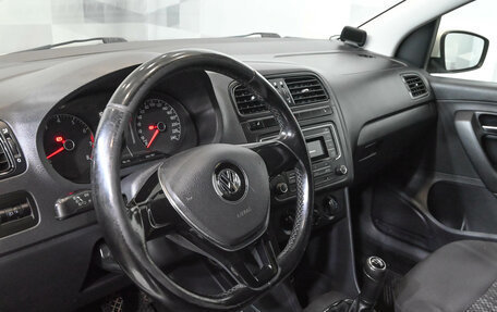 Volkswagen Polo VI (EU Market), 2015 год, 850 000 рублей, 15 фотография