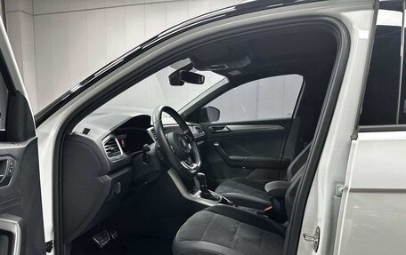 Volkswagen T-Roc I, 2023 год, 1 680 000 рублей, 7 фотография