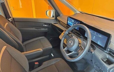Nissan Serena, 2022 год, 1 850 000 рублей, 9 фотография