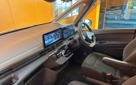 Nissan Serena, 2022 год, 1 850 000 рублей, 11 фотография