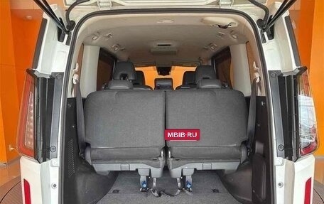 Nissan Serena, 2022 год, 1 850 000 рублей, 16 фотография