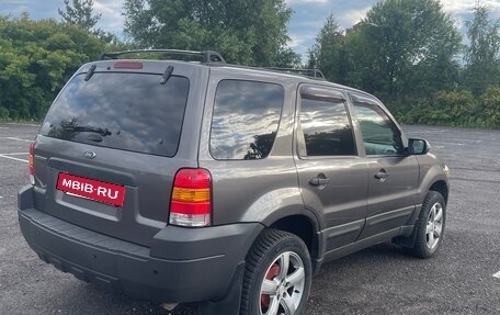 Ford Escape II, 2005 год, 400 000 рублей, 3 фотография