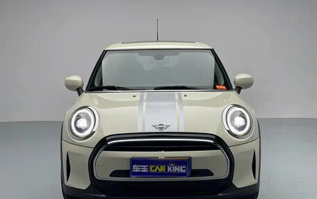 MINI Clubman, 2022 год, 1 999 000 рублей, 5 фотография