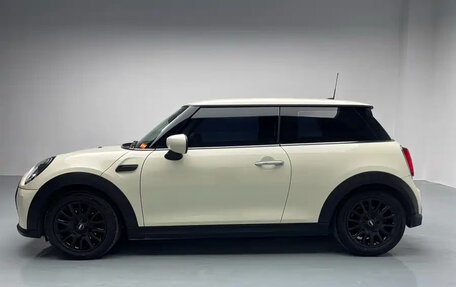 MINI Clubman, 2022 год, 1 999 000 рублей, 7 фотография