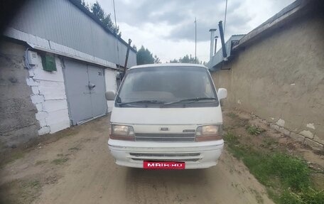 Toyota HiAce H100, 1992 год, 260 000 рублей, 1 фотография