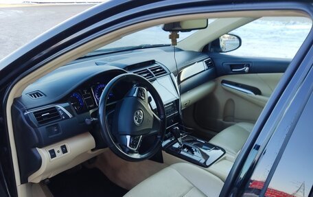 Toyota Camry, 2015 год, 2 200 000 рублей, 9 фотография
