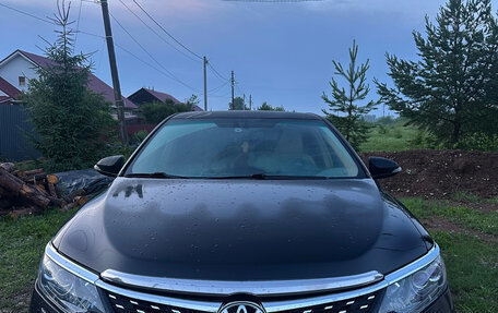 Toyota Camry, 2015 год, 2 200 000 рублей, 2 фотография