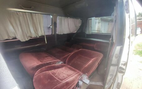 Toyota HiAce H100, 1992 год, 260 000 рублей, 13 фотография