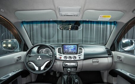 Mitsubishi L200 IV рестайлинг, 2013 год, 1 649 000 рублей, 10 фотография