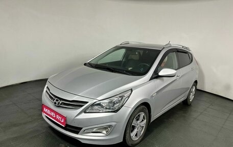 Hyundai Solaris II рестайлинг, 2015 год, 890 000 рублей, 1 фотография