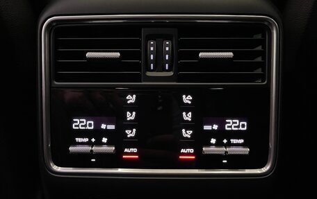 Porsche Cayenne III, 2021 год, 10 800 000 рублей, 14 фотография