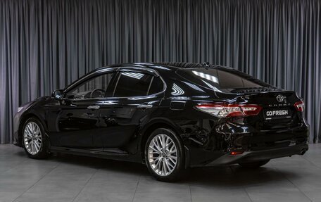 Toyota Camry, 2019 год, 3 249 000 рублей, 2 фотография
