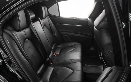 Toyota Camry, 2019 год, 3 249 000 рублей, 16 фотография