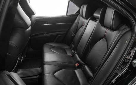 Toyota Camry, 2019 год, 3 249 000 рублей, 18 фотография