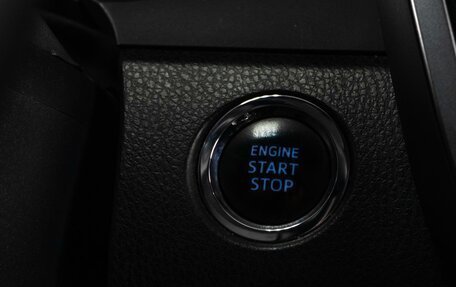 Toyota Camry, 2019 год, 3 249 000 рублей, 28 фотография