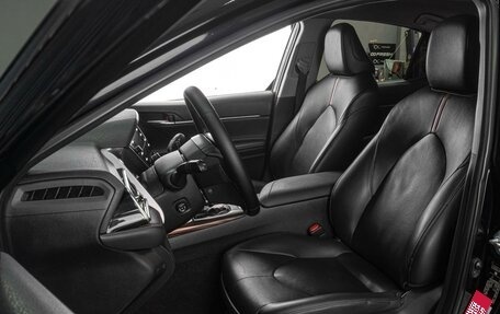 Toyota Camry, 2019 год, 3 249 000 рублей, 19 фотография