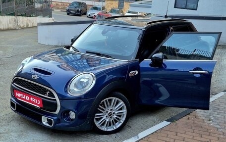 MINI Hatch, 2016 год, 1 899 000 рублей, 2 фотография