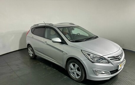 Hyundai Solaris II рестайлинг, 2015 год, 890 000 рублей, 3 фотография