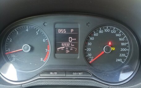 Volkswagen Polo VI (EU Market), 2016 год, 700 000 рублей, 3 фотография