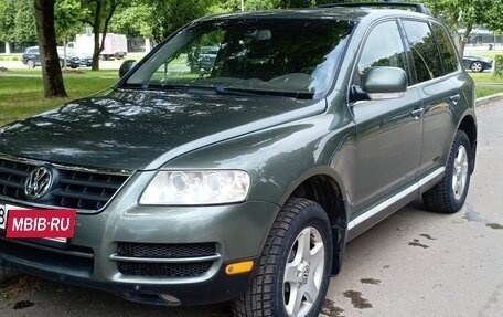 Volkswagen Touareg III, 2004 год, 550 000 рублей, 2 фотография