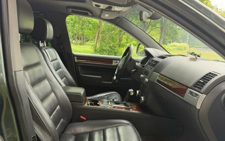 Volkswagen Touareg III, 2004 год, 550 000 рублей, 13 фотография