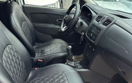 Renault Logan II, 2019 год, 590 000 рублей, 13 фотография