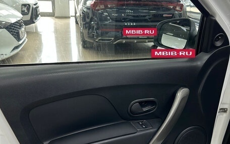 Renault Logan II, 2019 год, 590 000 рублей, 17 фотография