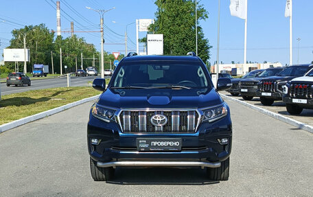Toyota Land Cruiser Prado 150 рестайлинг 2, 2018 год, 5 000 000 рублей, 2 фотография