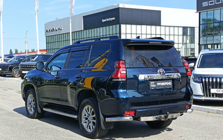 Toyota Land Cruiser Prado 150 рестайлинг 2, 2018 год, 5 000 000 рублей, 8 фотография