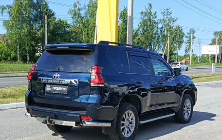 Toyota Land Cruiser Prado 150 рестайлинг 2, 2018 год, 5 000 000 рублей, 6 фотография