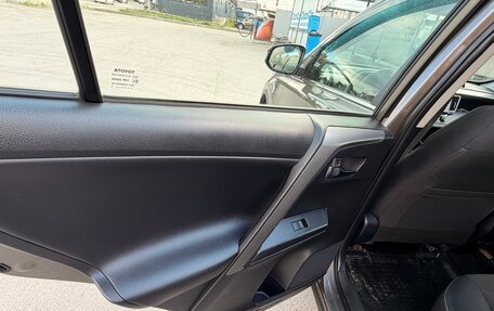 Toyota RAV4, 2017 год, 2 450 000 рублей, 5 фотография