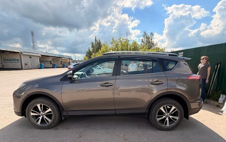 Toyota RAV4, 2017 год, 2 450 000 рублей, 6 фотография