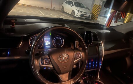 Toyota Camry, 2016 год, 2 000 000 рублей, 2 фотография