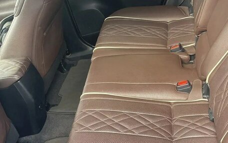Toyota RAV4, 2015 год, 2 300 000 рублей, 6 фотография
