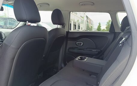 KIA Soul II рестайлинг, 2018 год, 1 760 000 рублей, 28 фотография