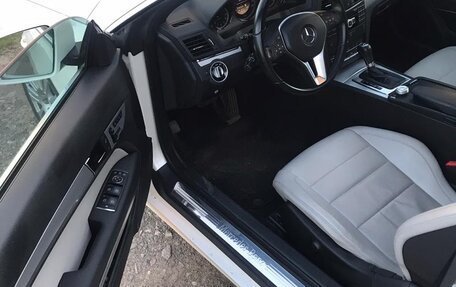 Mercedes-Benz E-Класс, 2011 год, 1 750 000 рублей, 4 фотография