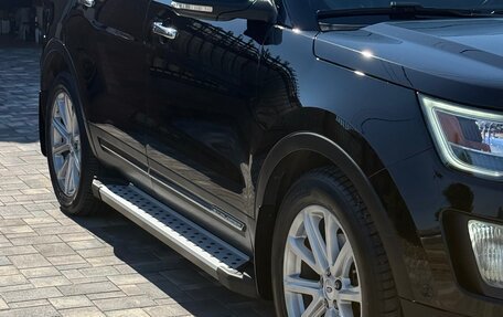 Ford Explorer VI, 2017 год, 2 800 000 рублей, 5 фотография