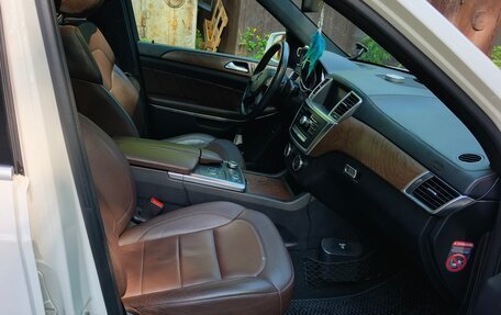 Mercedes-Benz GL-Класс, 2014 год, 3 300 000 рублей, 8 фотография