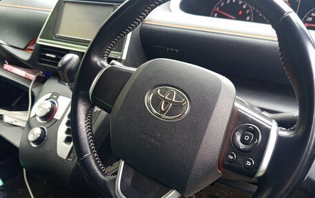 Toyota Sienta II, 2017 год, 1 200 000 рублей, 5 фотография
