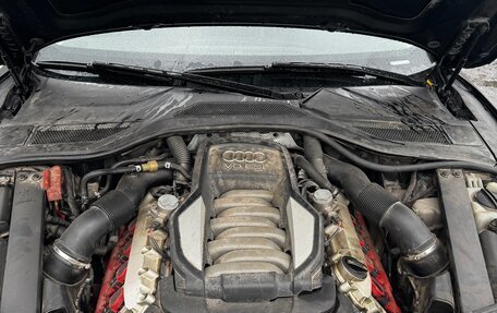 Audi A8, 2011 год, 1 050 000 рублей, 14 фотография