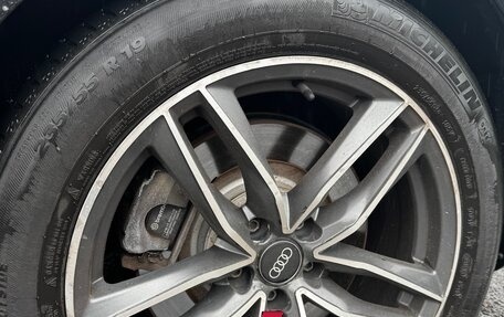 Audi A8, 2011 год, 1 050 000 рублей, 17 фотография