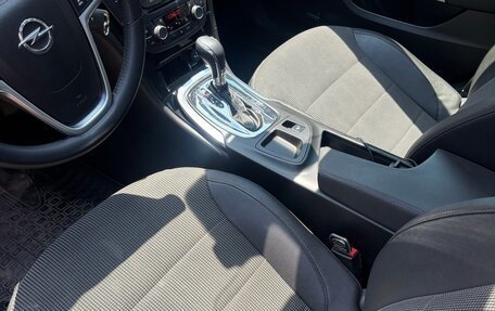 Opel Insignia II рестайлинг, 2010 год, 850 000 рублей, 6 фотография