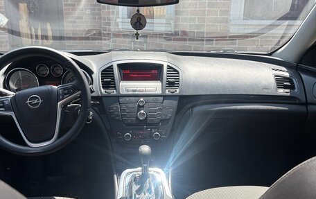 Opel Insignia II рестайлинг, 2010 год, 850 000 рублей, 8 фотография