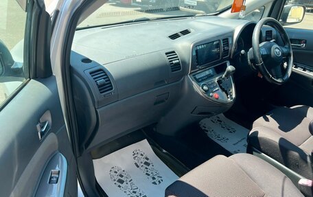 Toyota Wish II, 2005 год, 879 000 рублей, 12 фотография