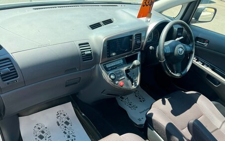 Toyota Wish II, 2005 год, 879 000 рублей, 13 фотография