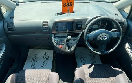 Toyota Wish II, 2005 год, 879 000 рублей, 16 фотография