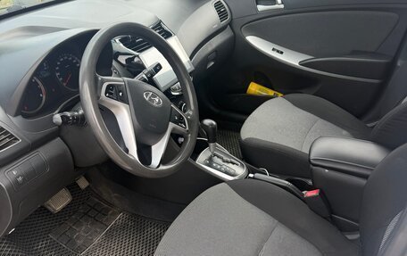 Hyundai Solaris II рестайлинг, 2014 год, 865 000 рублей, 7 фотография