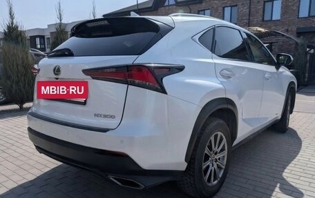 Lexus NX I, 2018 год, 2 650 000 рублей, 3 фотография