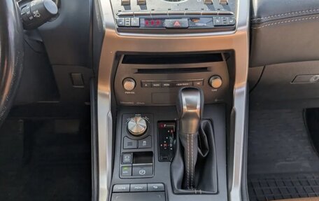 Lexus NX I, 2018 год, 2 650 000 рублей, 13 фотография